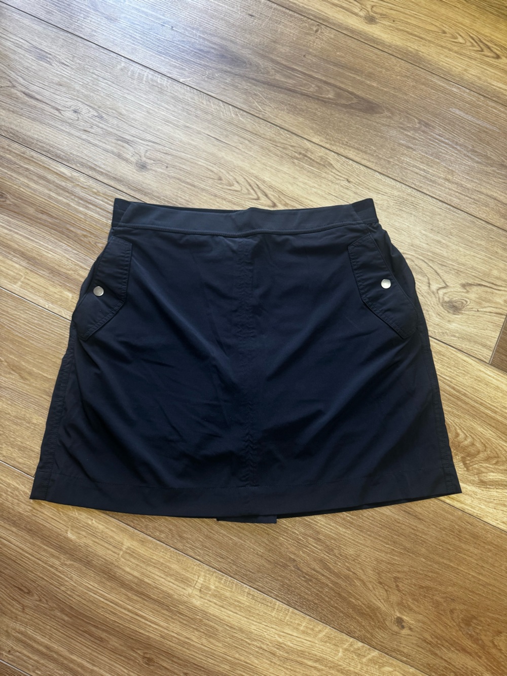 Athleta Black Active Skort with Front Snap Pockets